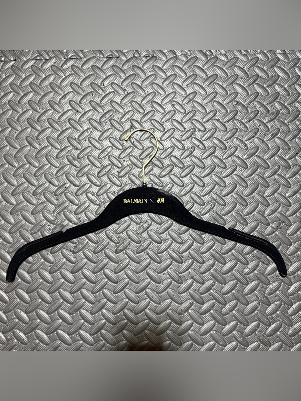 Balmain x H&M Hanger Velvet Felt Black Garment Gold Lettering FLAWS Collab 2015